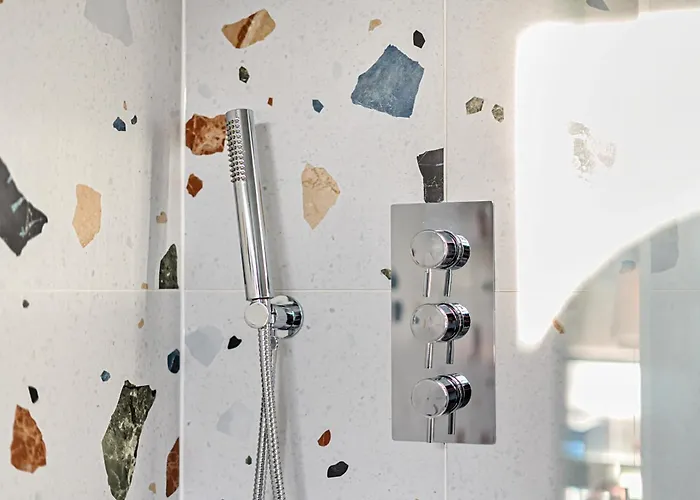 Hayy Luxury * 哈罗盖特